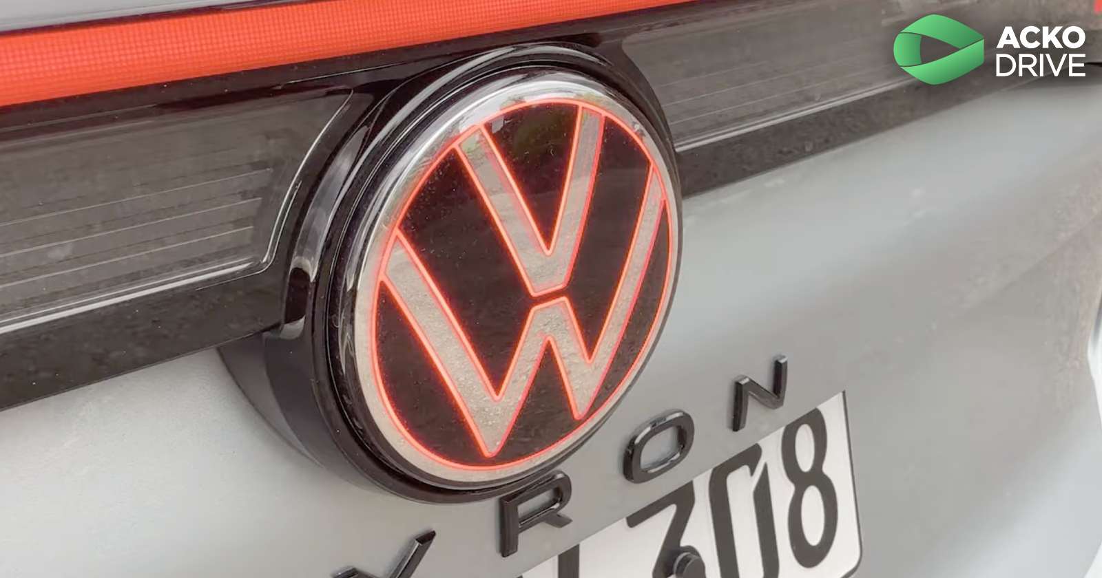 vw-tayron-badge-rear.jpg