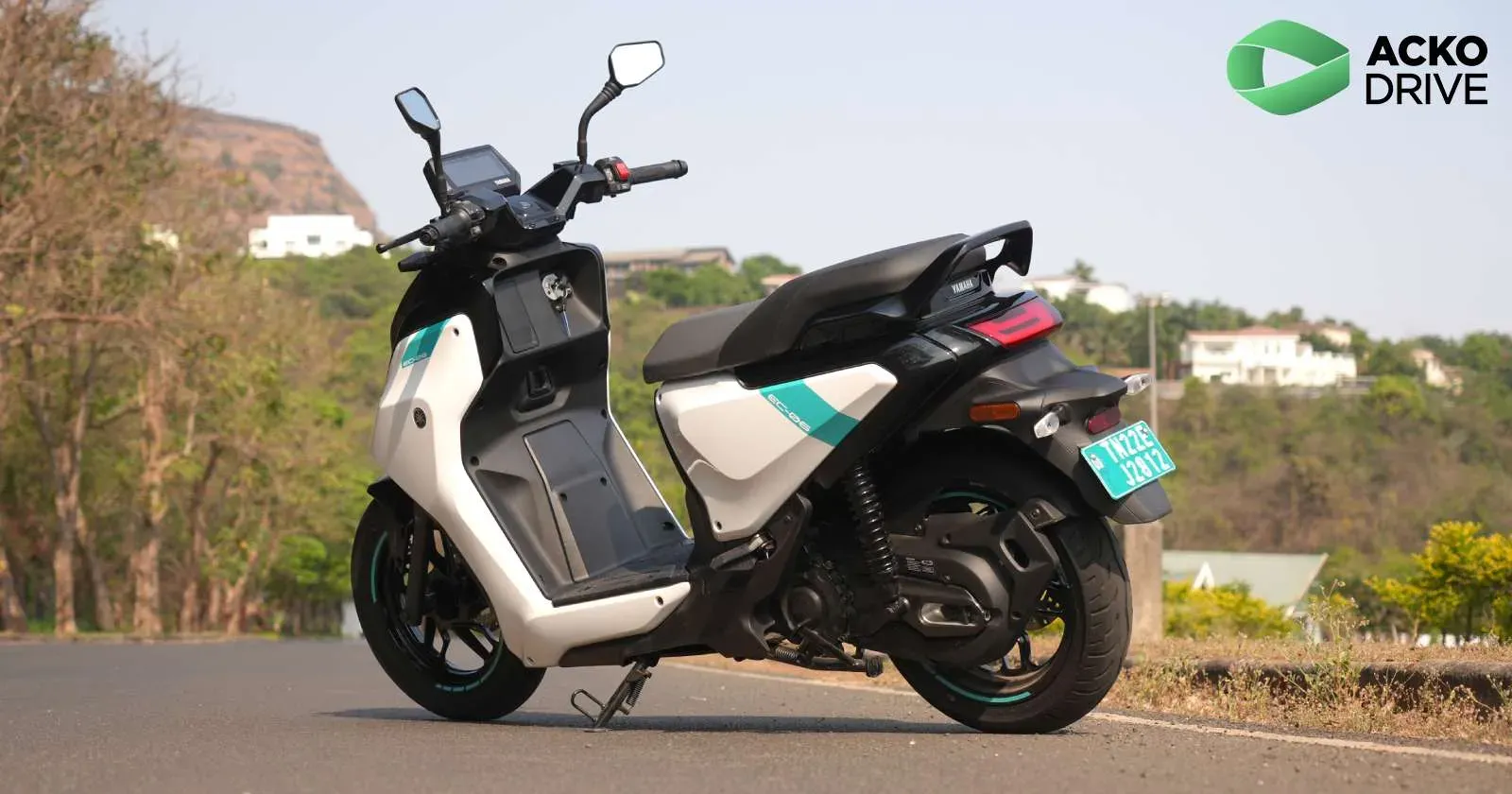 yamaha-ec-06-rear.webp